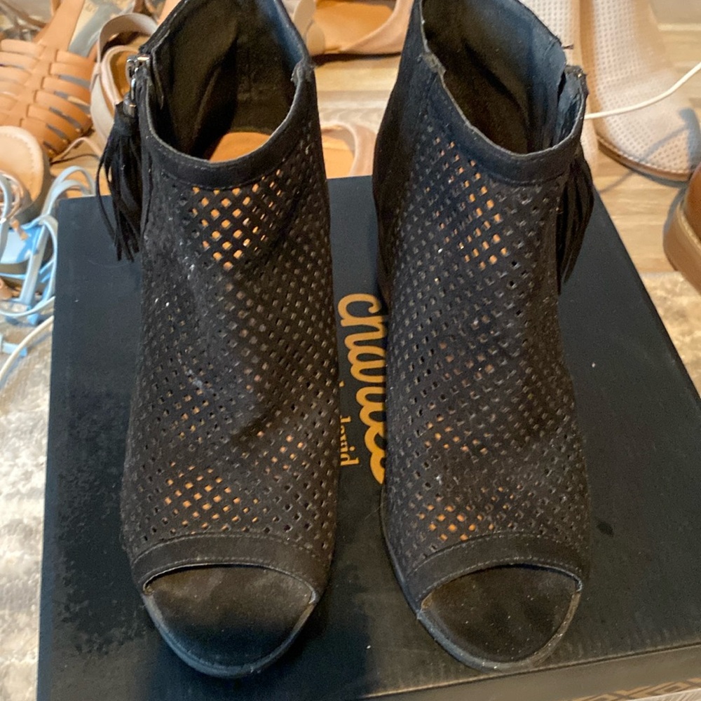 Ankle booties open toe